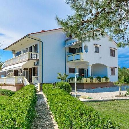 Apartments In House Liveric, In Vir At The Beach Zewnętrze zdjęcie